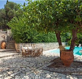 3 bedroom villa with heated pool in Kassiopi, Corfu, sleeps 6